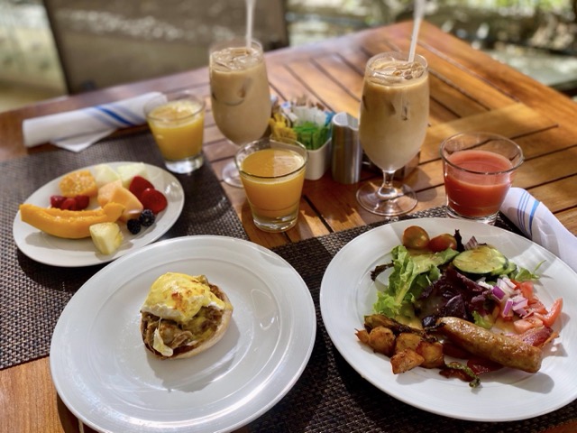 カライワイキキビーチ陰陽カフェ朝食ブッフェ